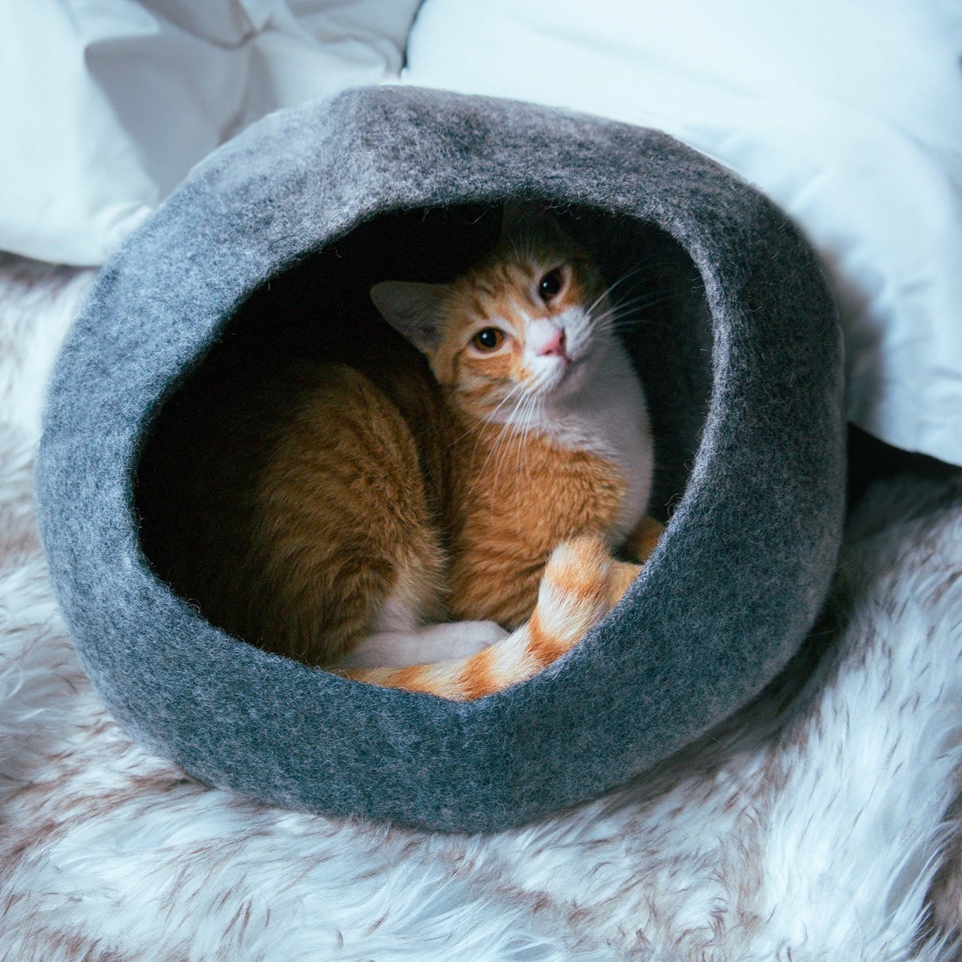 Graphite Ombre Felted Wool Cat Cave