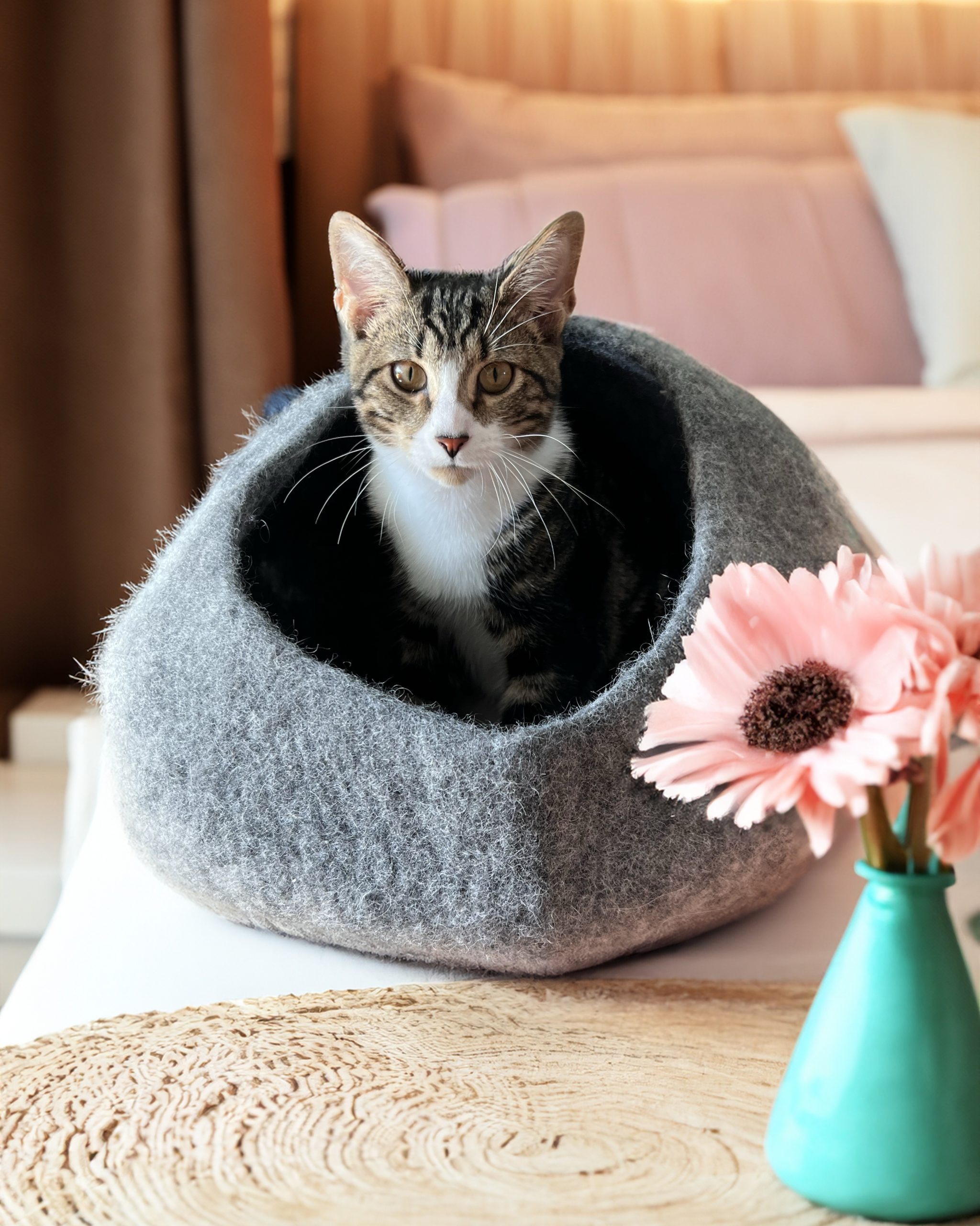 Graphite Ombre Felted Wool Cat Cave
