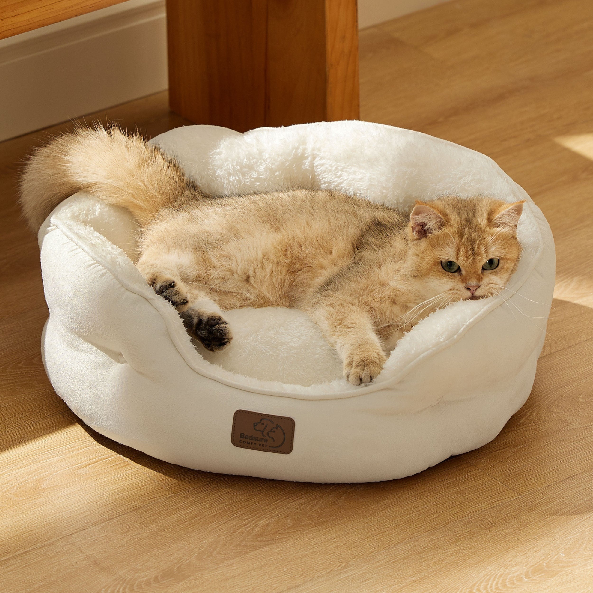 Round Sherpa Dog Bed with Cushioned Rim